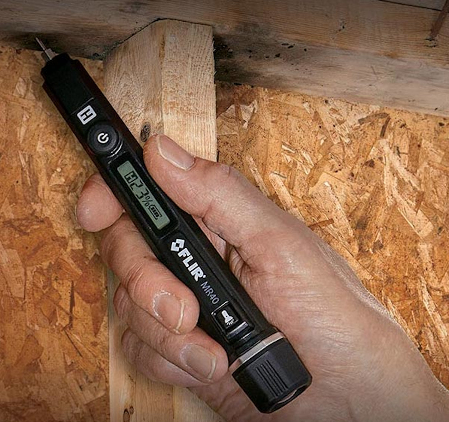 FLIR MR40 Moisture Meter Pen + Flashlight